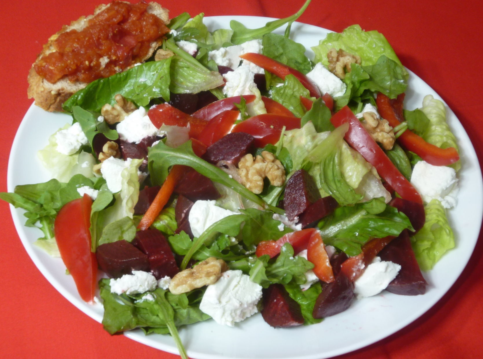 Beet and goat cheese salad